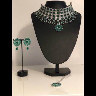 ESHANA Emerald Green Necklace Set