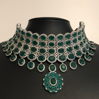 ESHANA Emerald Green Necklace Set