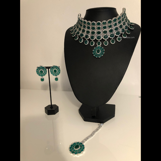 ESHANA Emerald Green Necklace Set