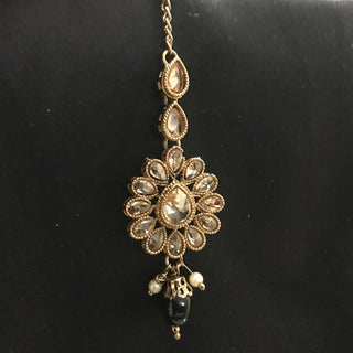 Antique Gold Earrings & Tikka Set - Golden