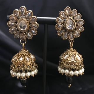 Antique Gold Earrings & Tikka Set - Golden