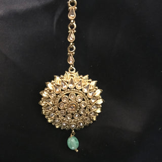 MEHAR Antique Gold Earrings & Tikka - Golden Minty