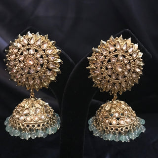 MEHAR Antique Gold Earrings & Tikka - Golden Minty