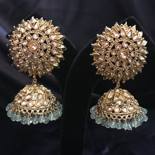 MEHAR Antique Gold Earrings & Tikka - Golden Minty