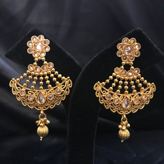 Antique Gold Earring & Tikka Set - Golden