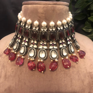 Kundan Necklace Set (Necklace, Earrings) - Golden / Ruby (Limited Edition)