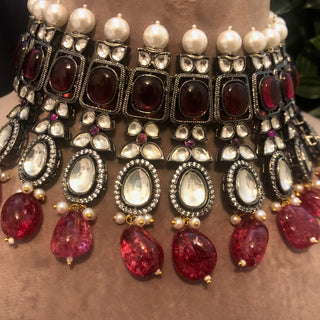 Kundan Necklace Set (Necklace, Earrings) - Golden / Ruby (Limited Edition)