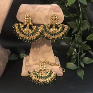 Pearly Antique Gold Necklace Set (Necklace, Earrings, Tikka) - Golden / Emerald Green