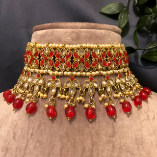 Pearly Antique Gold Necklace Set (Necklace, Earrings, Tikka) - Golden / Red