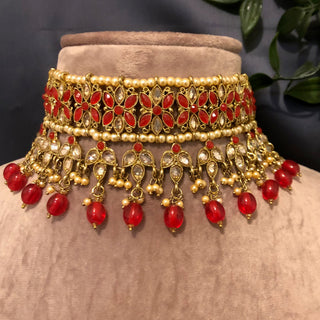 Pearly Antique Gold Necklace Set (Necklace, Earrings, Tikka) - Golden / Red