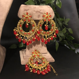 Pearly Antique Gold Necklace Set (Necklace, Earrings, Tikka) - Golden / Red