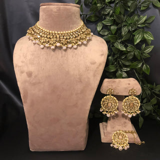 Pearly Antique Gold Necklace Set (Necklace, Earrings, Tikka) - Golden / Frosty Pink