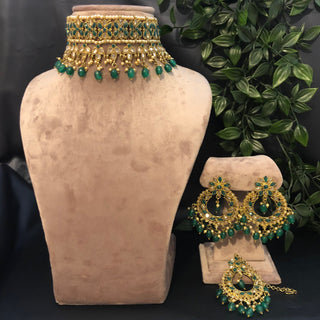 Pearly Antique Gold Necklace Set (Necklace, Earrings, Tikka) - Golden / Emerald Green