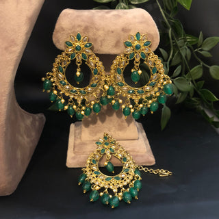 Pearly Antique Gold Necklace Set (Necklace, Earrings, Tikka) - Golden / Emerald Green