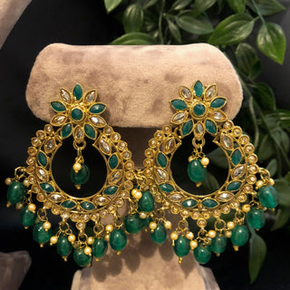 Pearly Antique Gold Necklace Set (Necklace, Earrings, Tikka) - Golden / Emerald Green