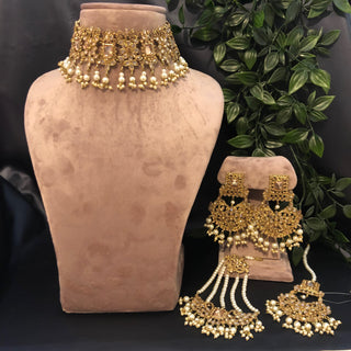 Pearly Antique Gold Necklace Set (Necklace, Earrings, Tikka) - Golden / Golden