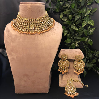 Pearly Antique Gold Necklace Set (Necklace, Earrings, Tikka) - Golden / Peach