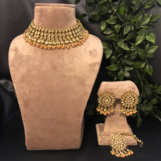 Pearly Antique Gold Necklace Set (Necklace, Earrings, Tikka) - Gold / Peach