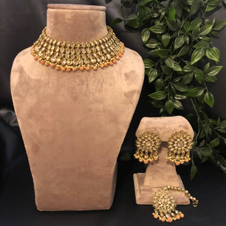 Pearly Antique Gold Necklace Set (Necklace, Earrings, Tikka) - Gold / Peach