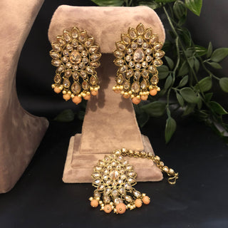 Pearly Antique Gold Necklace Set (Necklace, Earrings, Tikka) - Gold / Peach