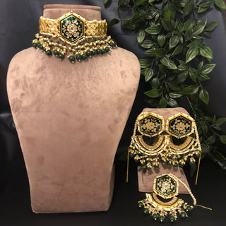 Pearly Antique Gold Necklace Set (Necklace, Earrings, Tikka) - Gold / Emerald Green