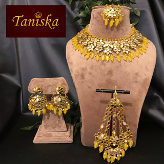 RAHA Traditional Glass Necklace Set - Yellow